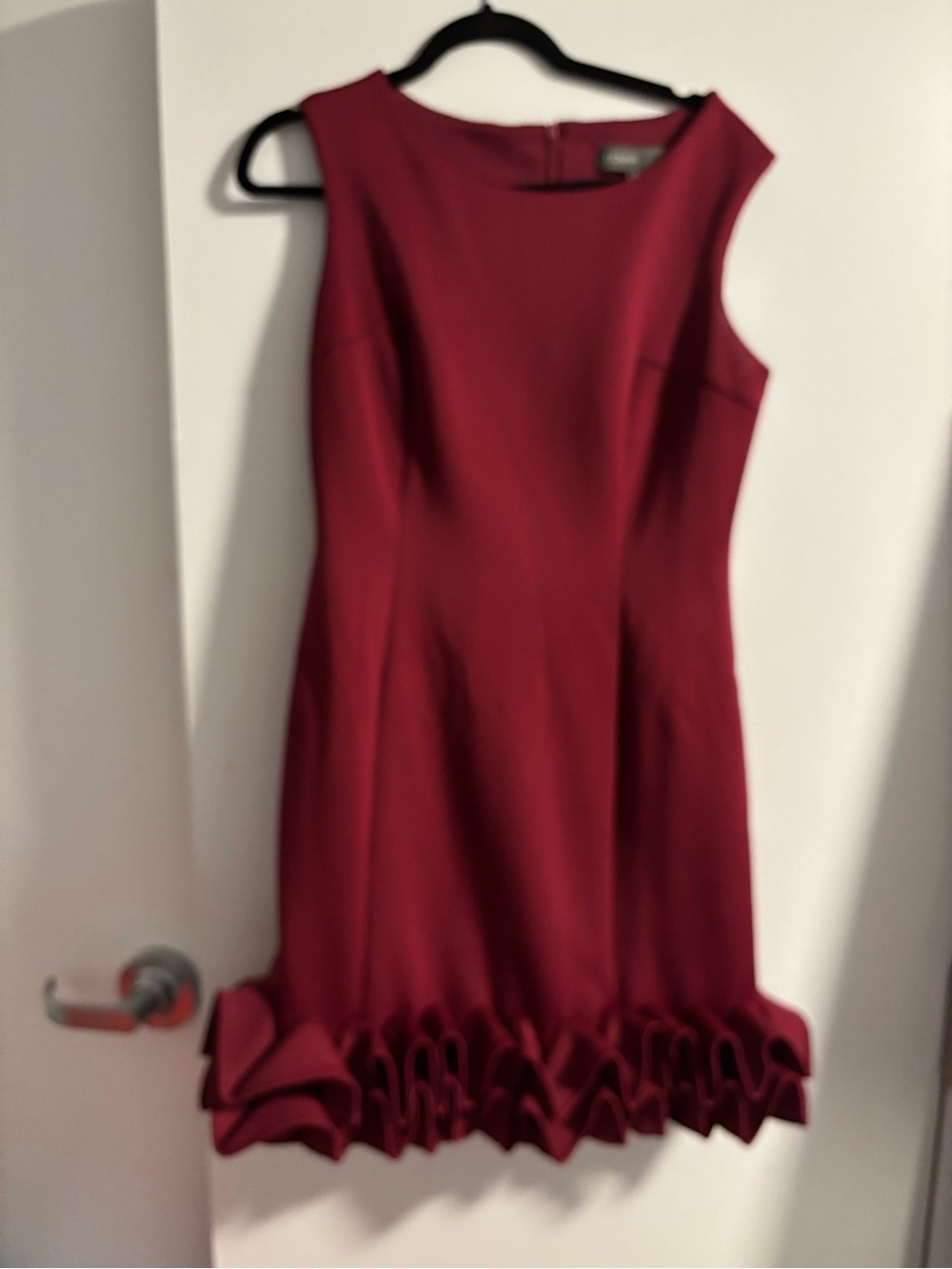 Donna Ricco Sleeveless Burgundy Ruffle-Hem Cocktail Dress